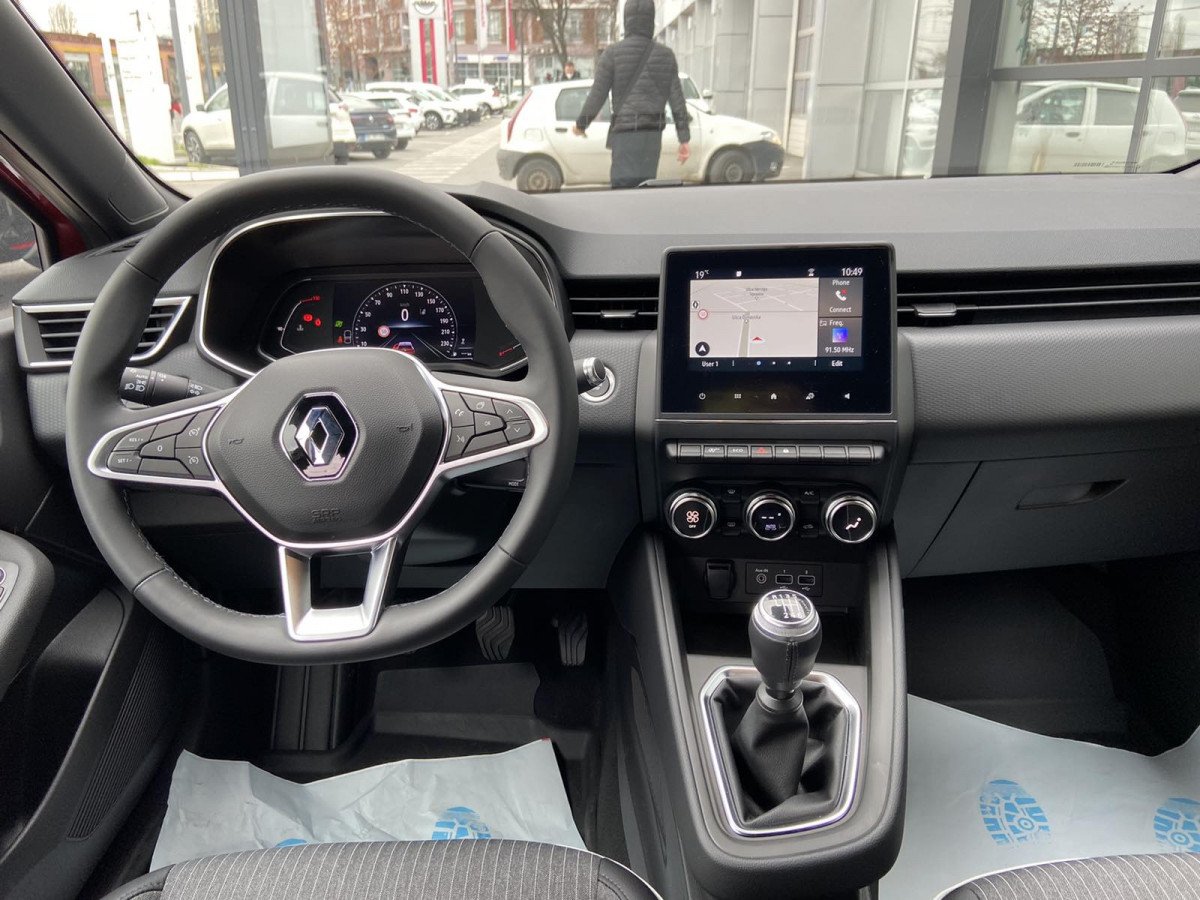 Udoban enterijer Grand Favorit taxi vozila